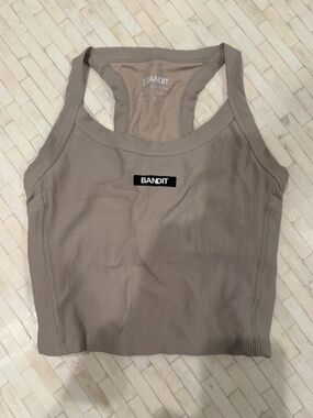 BANDIT CADENCE™ SCOOP NECK RACE CROP